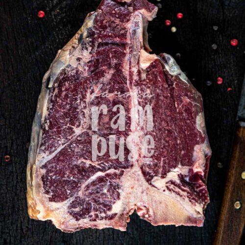 T-bone steak - Klasický steak s nízkým roštěncem a svíčkovou